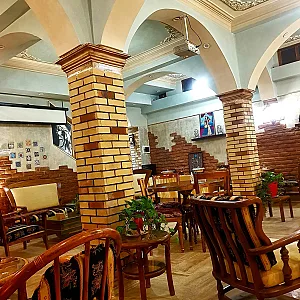کبابی فانوس