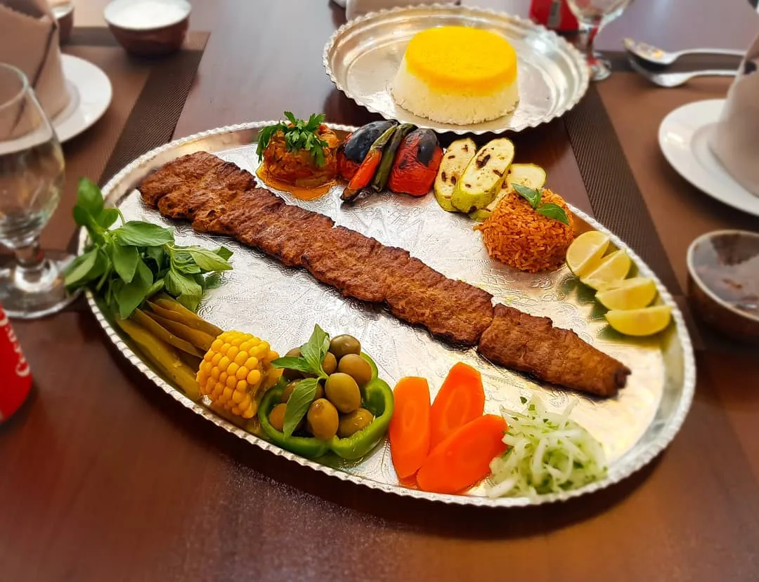 باغ رستوران بهشت پنهان - تصویر 3