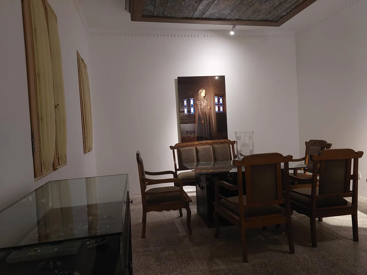 کافه عمارت کاشف السلطنه