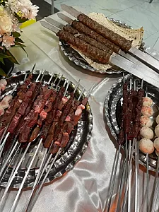کبابی و دیزی سرای پونه