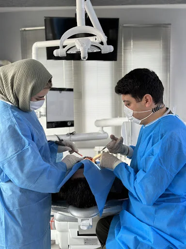 دندانپزشکی دکتر پیمان عباس نژاد