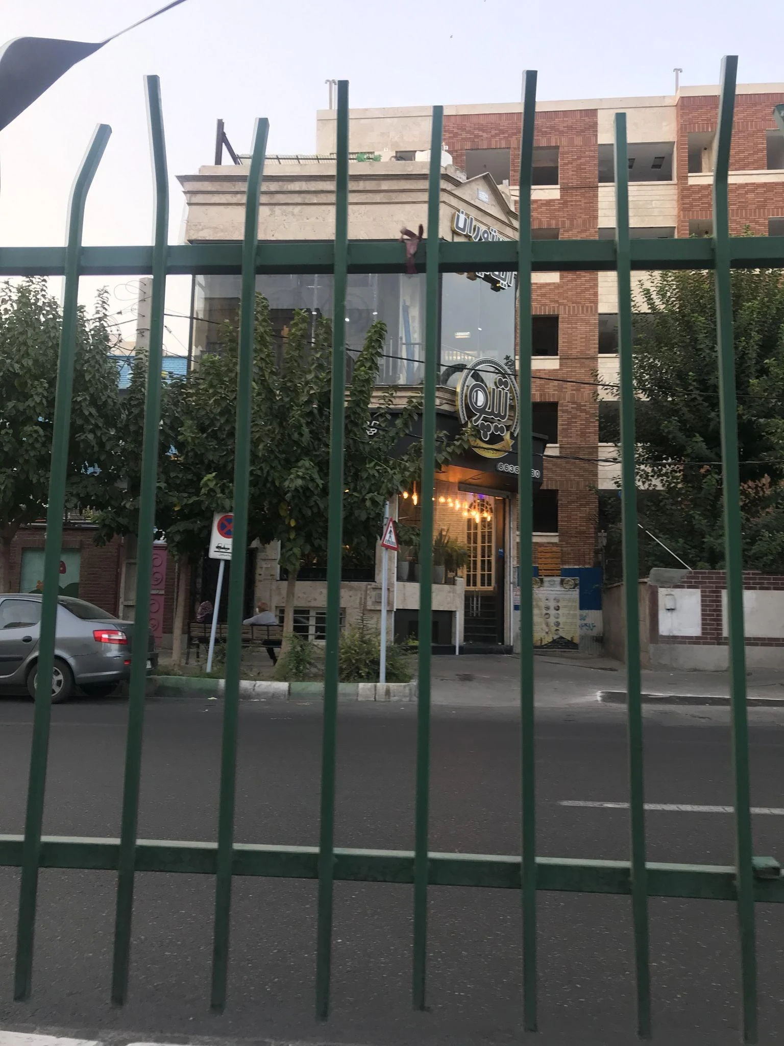رستوران ایتالیایی تیپو