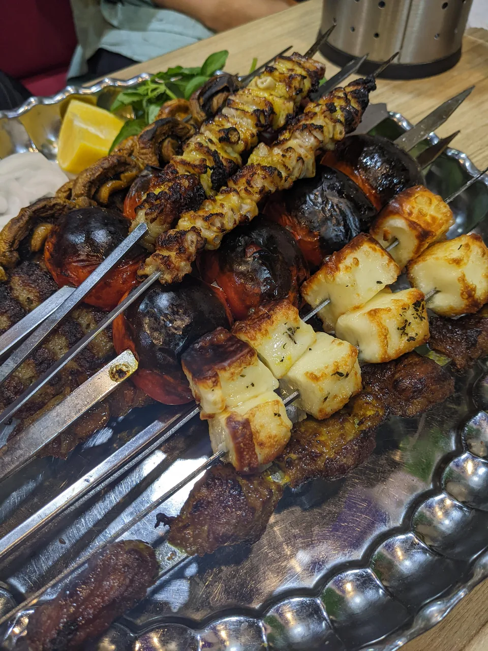 جگرسرای خندان - تصویر 4