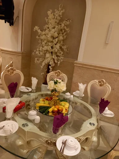 تالار پذیرایی لیانا