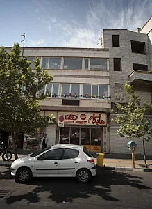 ساندویچ هایدا شعبه انقلاب