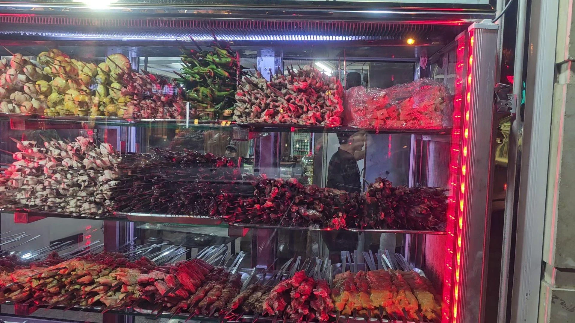 جگرسرا و کبابی دلخوش