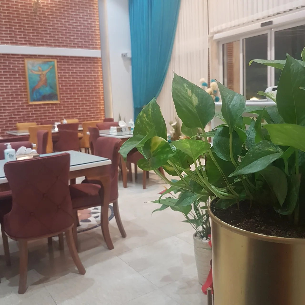 رستوران درباری ۱۱۰ - تصویر 2