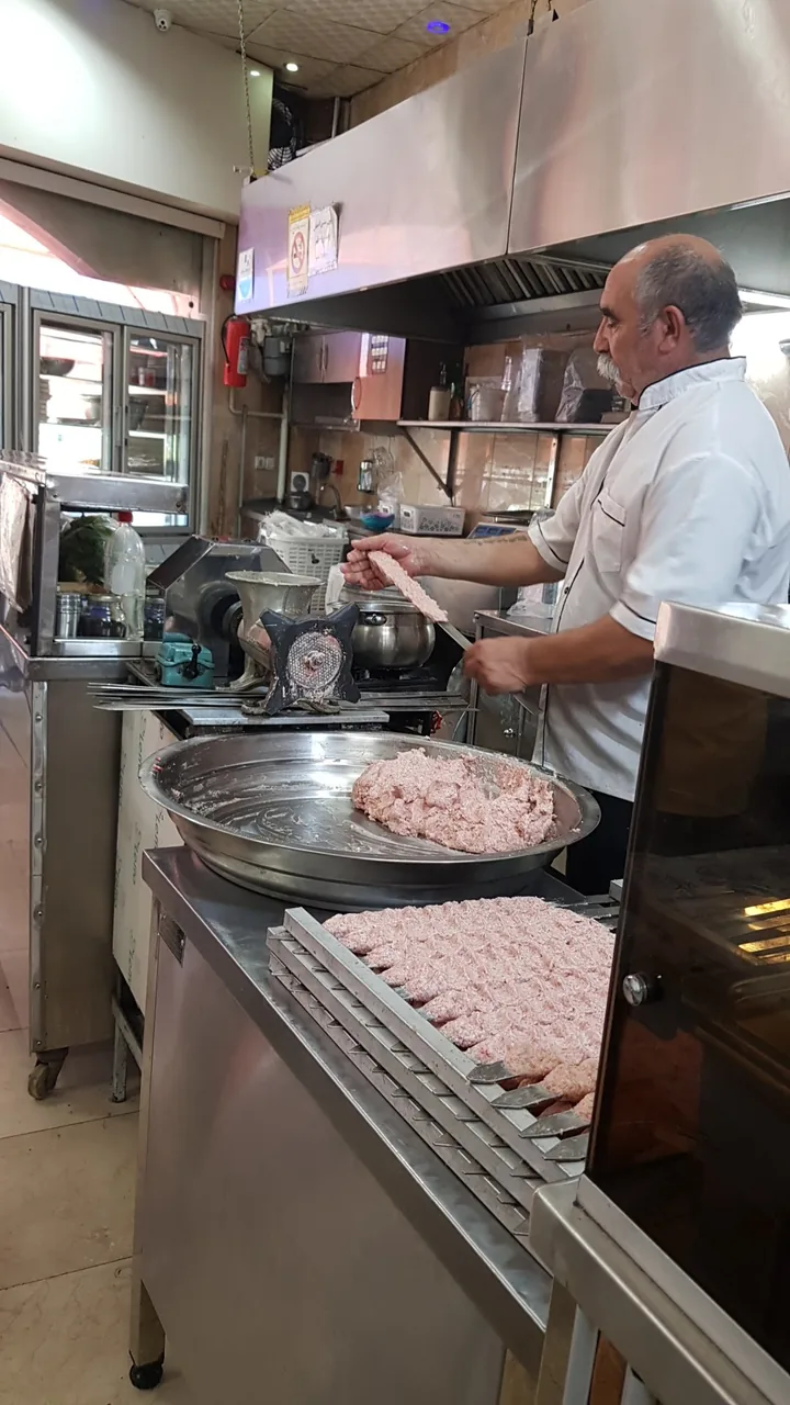 کبابی خان بابا