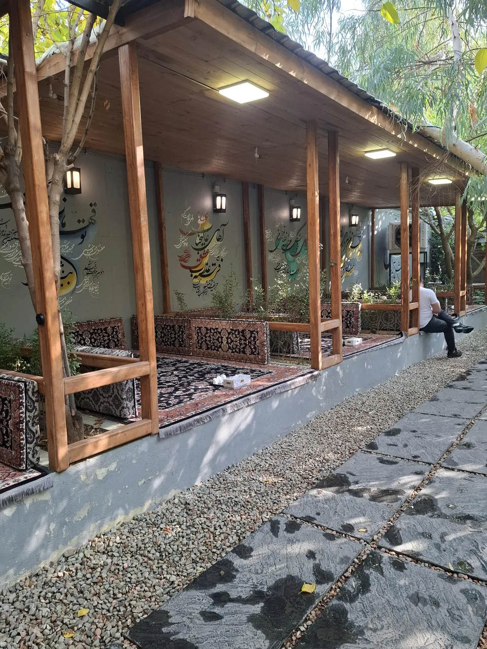 باغ رستوران مجلل اکباتان - تصویر 3