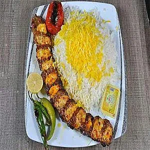 رستوران زنجیره‌ای طارم شعبه بازار