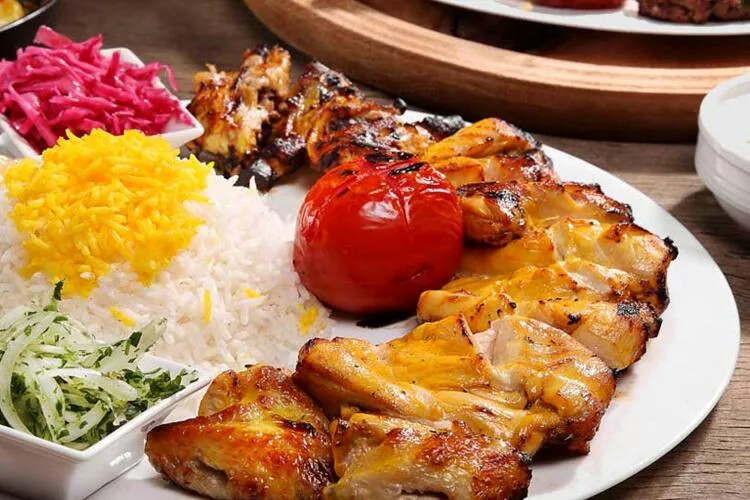 رستوران زنجیره‌ای طارم شعبه بازار - تصویر 3