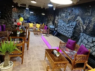 کافه رستوران سنتی ماندگار