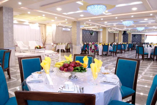 تالار و رستوران آراد تبريز