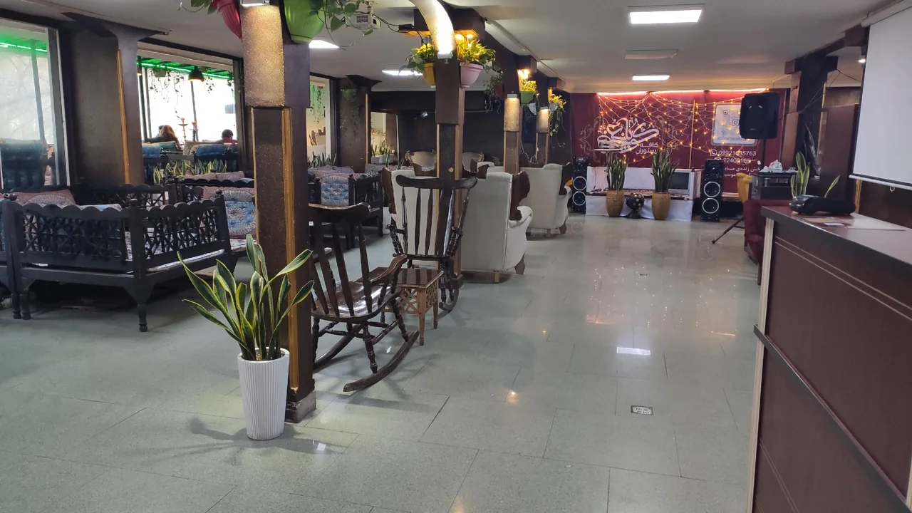 کافه رستوران کوچه باغ - تصویر 2