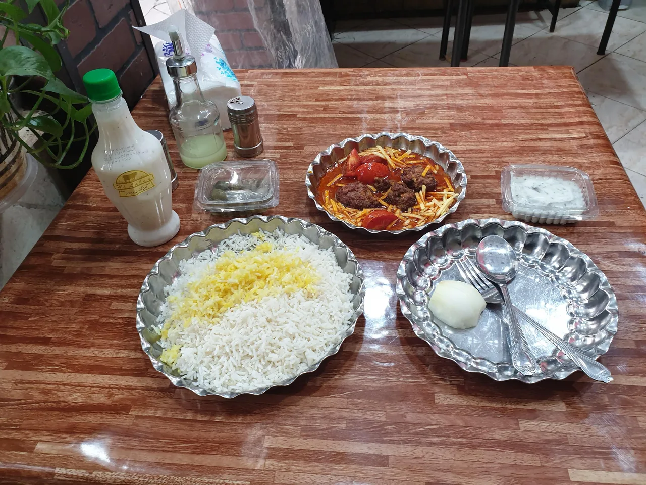 غذاخوری بانوی گیلانی - تصویر 2
