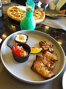کافه رستوران روف لانژ