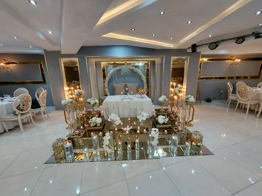 تالار آسمان