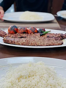 چلوکبابی باختر تبریز | شعبه تهران سرو شرقی