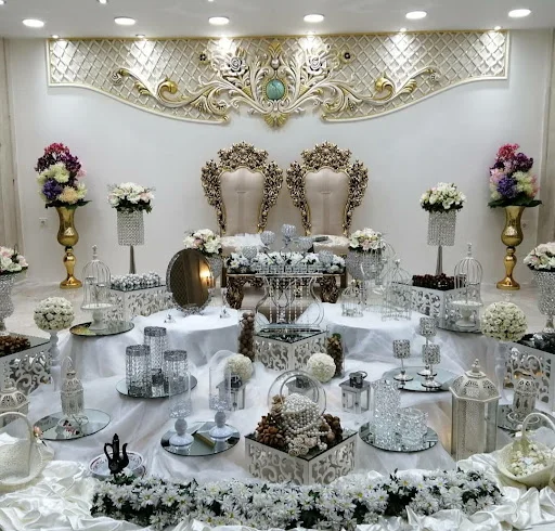 تالار قصر طلایی