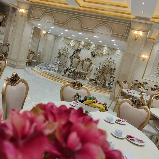 تالار قصر طلایی