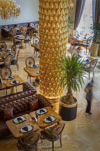عمارت مون آرچ
