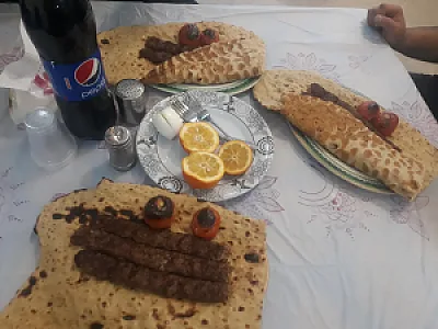 چلو کبابی نمونه