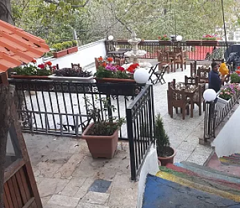 باغچه رستوران خانوادگی نگین شهران