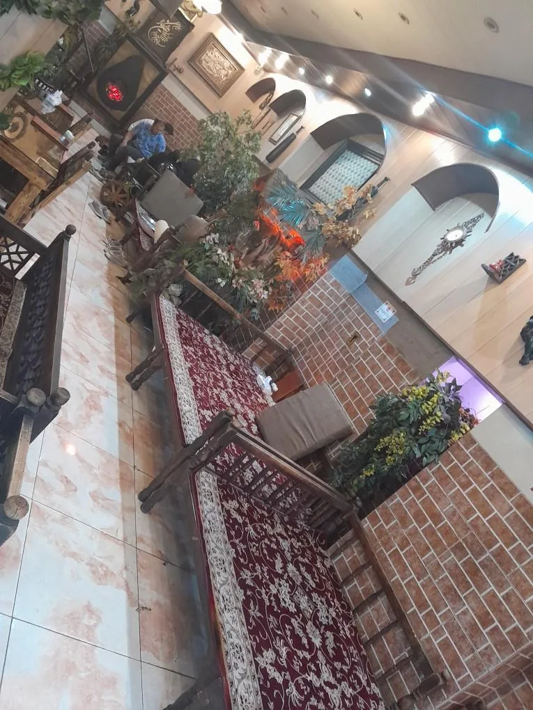 رستوران سنتی مجلل - تصویر 2