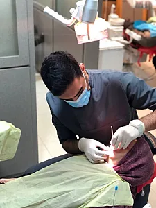 کلینیک دندانپزشکی شاهد