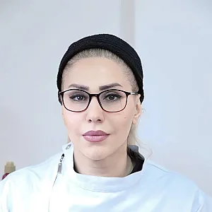کلینیک تخصصی پوست مو زیبایی عسل مهدیزاده