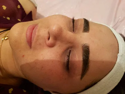 آموزشگاه وخدمات پوست،فیشیال،مژه غفارزاده