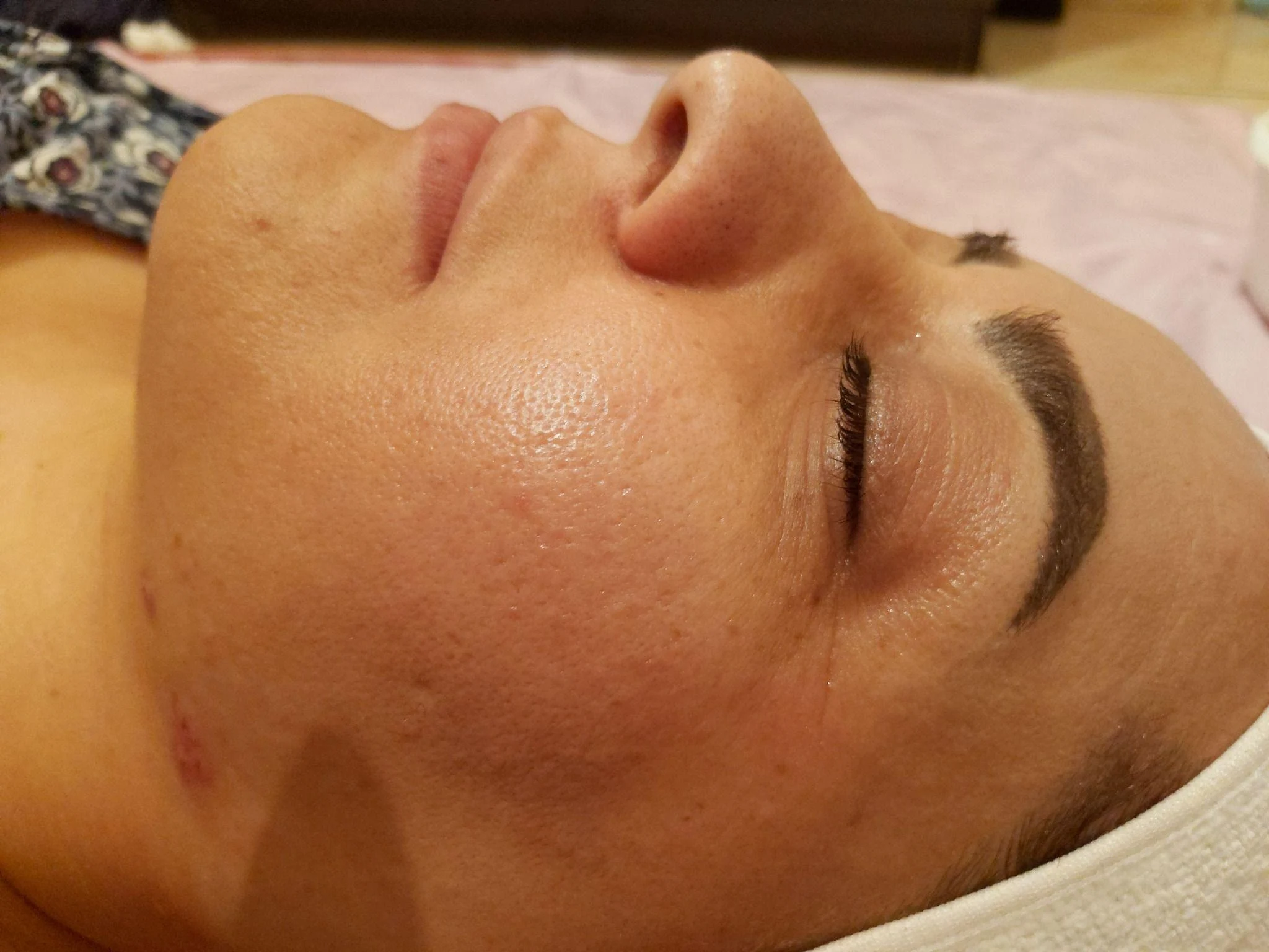 آموزشگاه وخدمات پوست،فیشیال،مژه غفارزاده - درمانگاه در تهران - تصویر 2