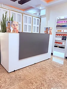 مرکز خدمات زیبایی و لیزر فرنیا