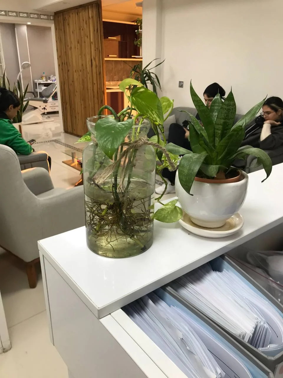 کلینیک لیزر و زیبایی مهرُنا - تصویر 2