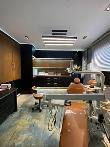 دندانپزشکی دکتر محمود شریفی