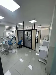 کلینیک دندانپزشکی ملائک