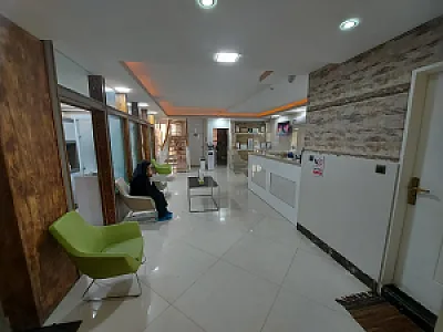 کلینیک دندانپزشکی هیوما