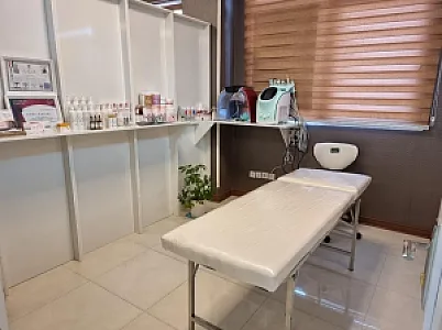 کلینیک پوست و لیزر بهارا