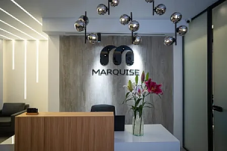مرکزدندانپزشکی مارکیز