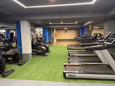 باشگاه بدنسازی اینفینیتی