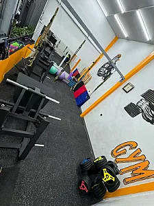 باشگاه بدنسازی اوج