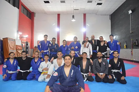 آکادمی جوجیتسو فونیکس