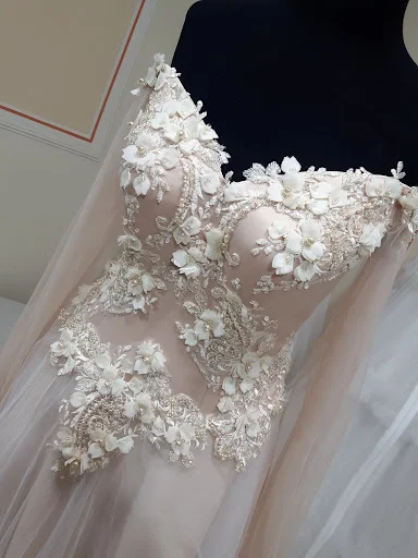 مزون لباس عروس