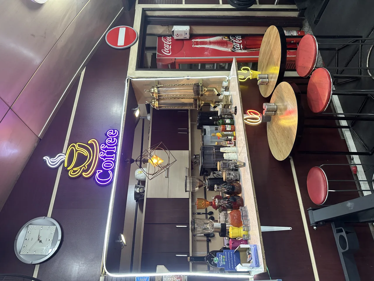 باشگاه آنیل - تصویر 2