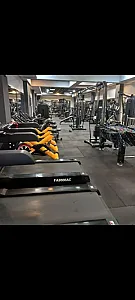 باشگاه بدنسازی آرین