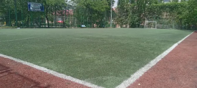آکادمی فوتبال تک ضرب