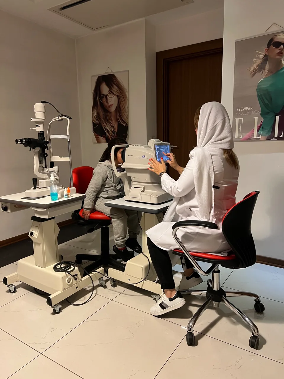 مرکز اپتومتری و عینک آسمان - تصویر 2