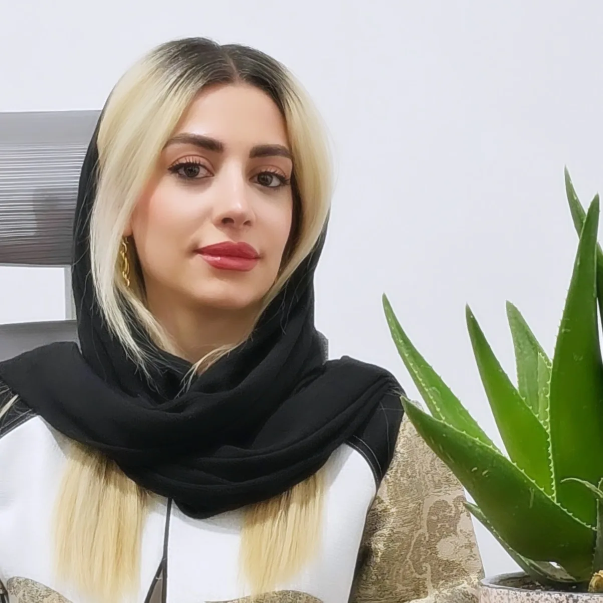 کلینیک اپتومتری و عینک سپیدار