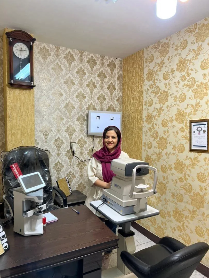 کلینیک بینایی سنجی و عینک شاینا - تصویر 3