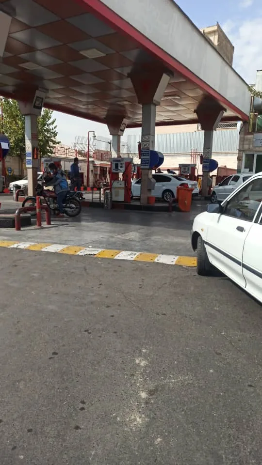 پمپ بنزین ۱۸۳ زمزم